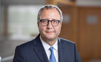 Auf dem Foto ist der ehemalige Präsident des Bundesverfassungsgerichts, Andreas Voßkuhle, abgebildet.