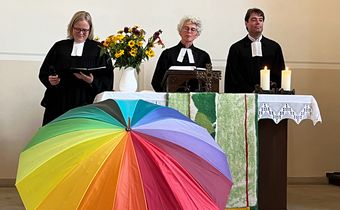 Inga Schönfeld, Imke Philippps und Alexander Becker gestalteten den Gottesdienst.