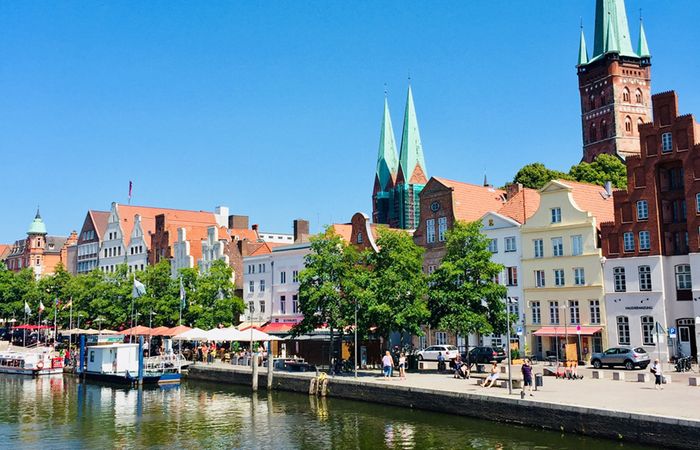 Eine Fahrt des Frauenreferats führt die Teilnehmerinnen in die Hansestadt Lübeck. Foto: Knorr