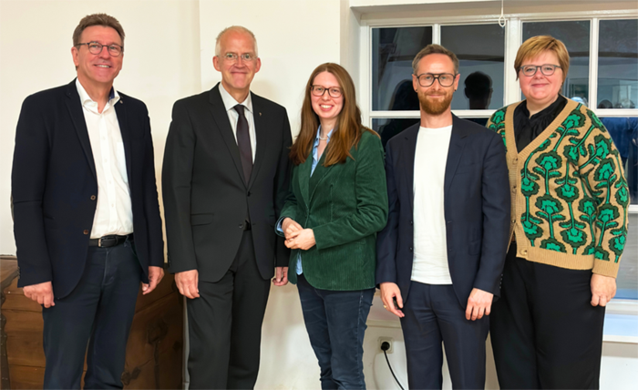 Auf dem Foto sieht man Superintendent André Ost, Stefan Zimmermann, Prof. Dr. Gesa Linnemann, Prof. Dr. Julian Löhe, Superintendentin Susanne Falcke. Foto: P. Nimz / Diakonie WesT