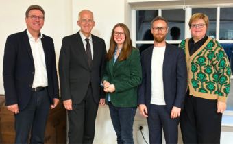 Auf dem Foto sieht man Superintendent André Ost, Stefan Zimmermann, Prof. Dr. Gesa Linnemann, Prof. Dr. Julian Löhe, Superintendentin Susanne Falcke. Foto: P. Nimz / Diakonie WesT
